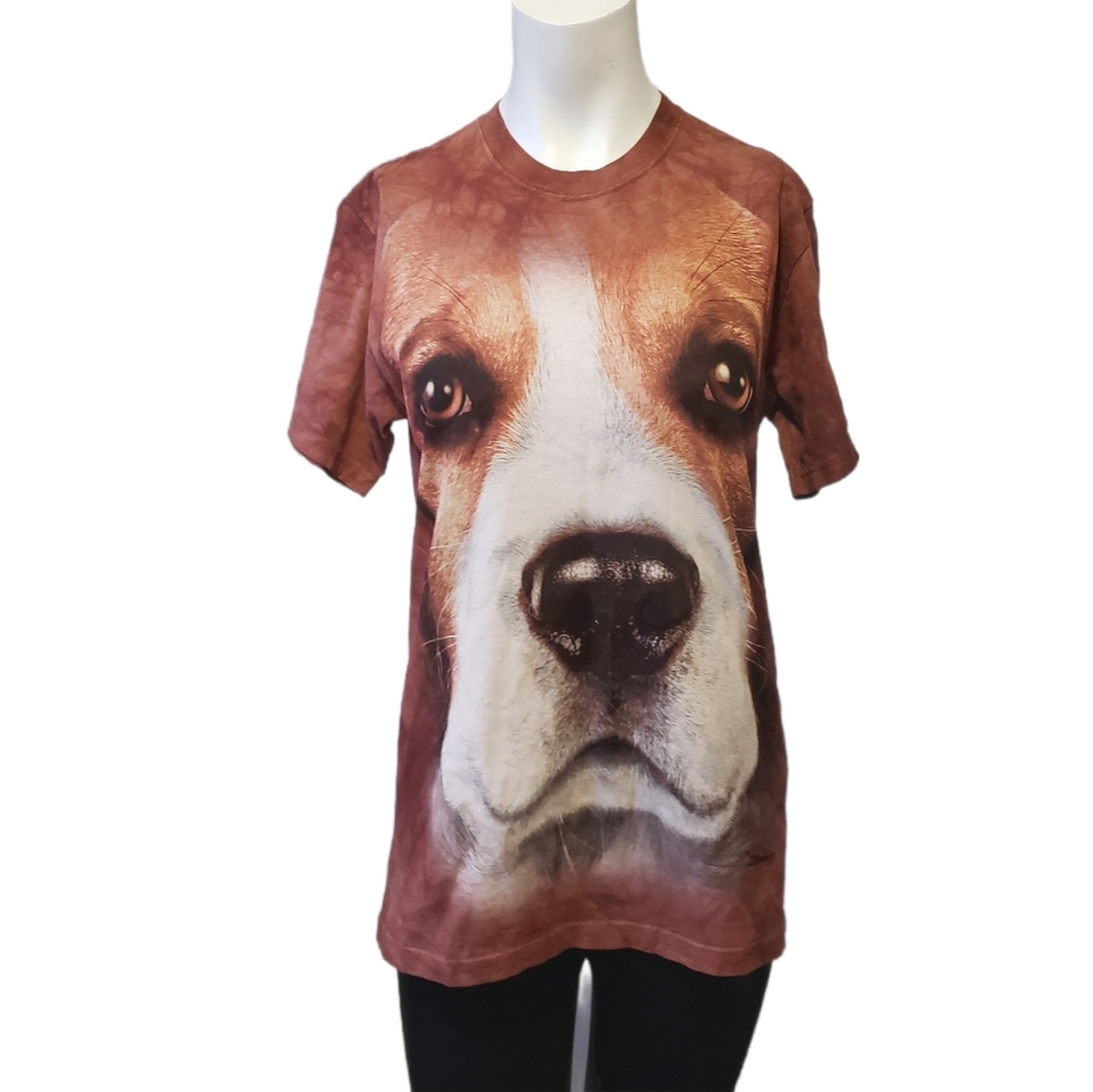 The Mountain small brown tie dye beagle tshirt